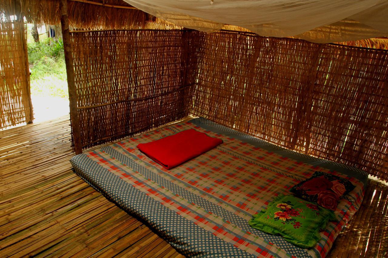 Suns Of Beaches Hostel Koh Rong Island Εξωτερικό φωτογραφία
